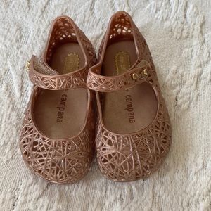Mini Melissa + campana. Size 5. Rose gold